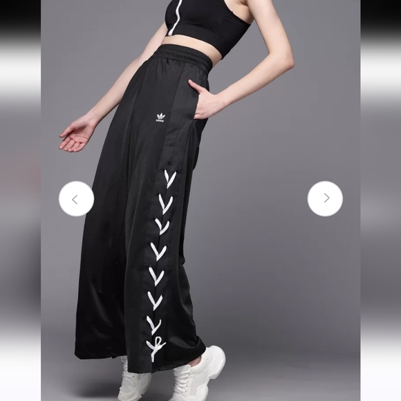 Adidas Originals Wide Leg Pant Sz S Black/White - Picture 3 of 16